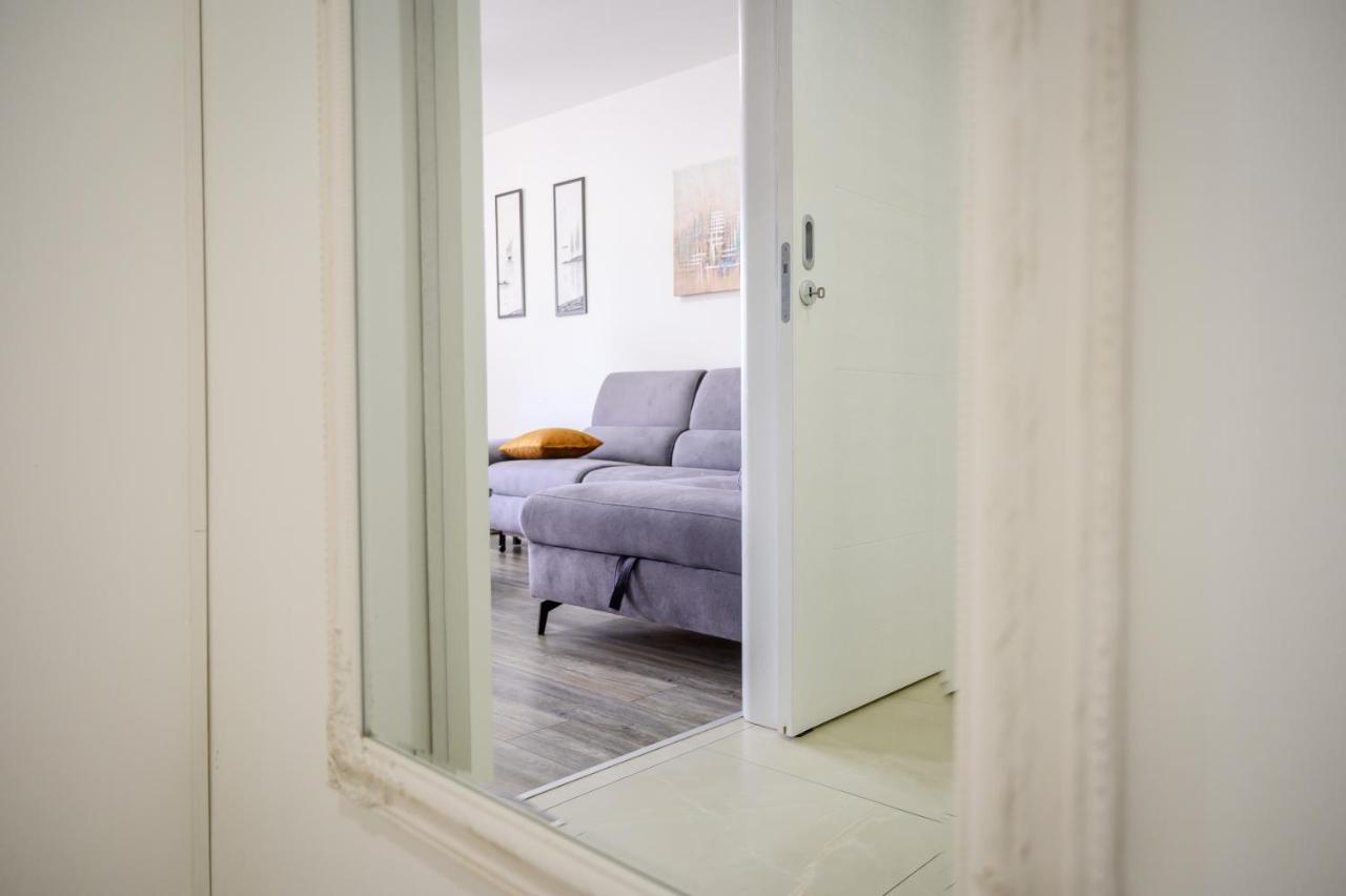 פלוצ'ה Apartment Tina מראה חיצוני תמונה