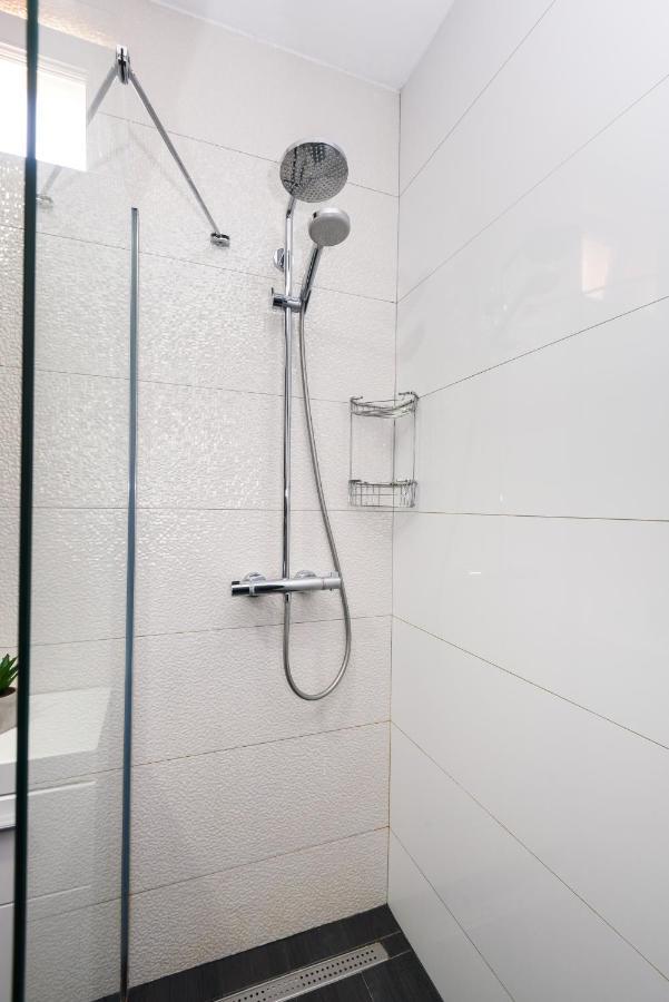 פלוצ'ה Apartment Tina מראה חיצוני תמונה