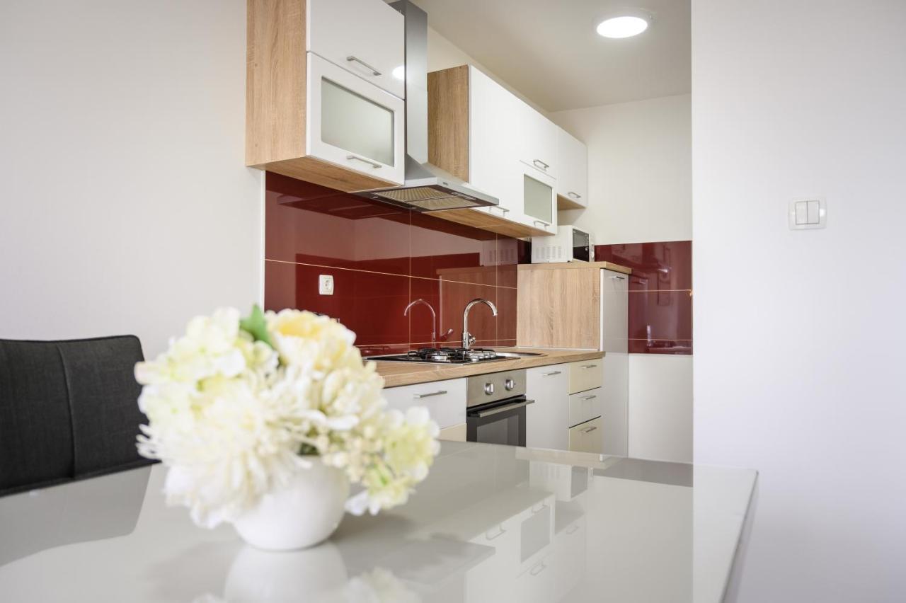 פלוצ'ה Apartment Tina מראה חיצוני תמונה