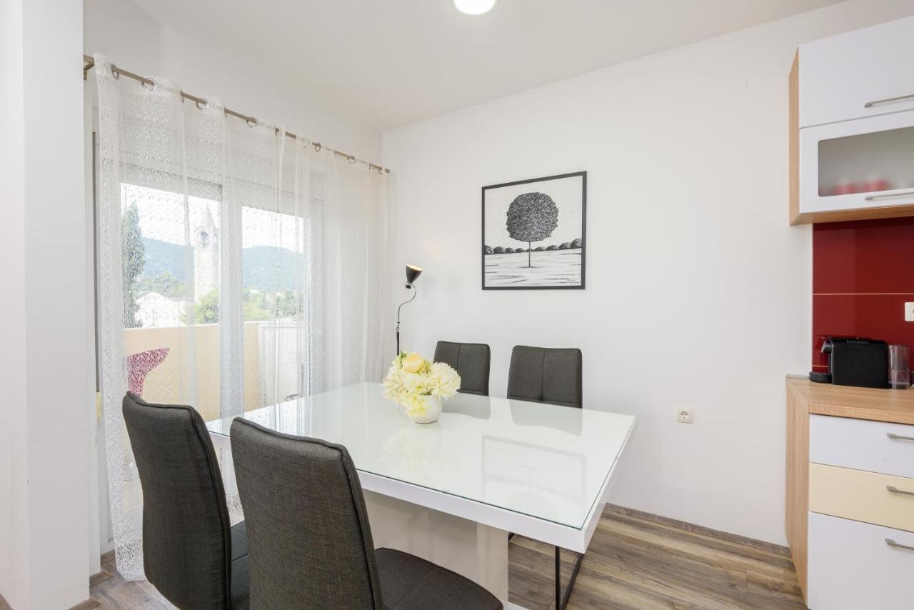 פלוצ'ה Apartment Tina מראה חיצוני תמונה