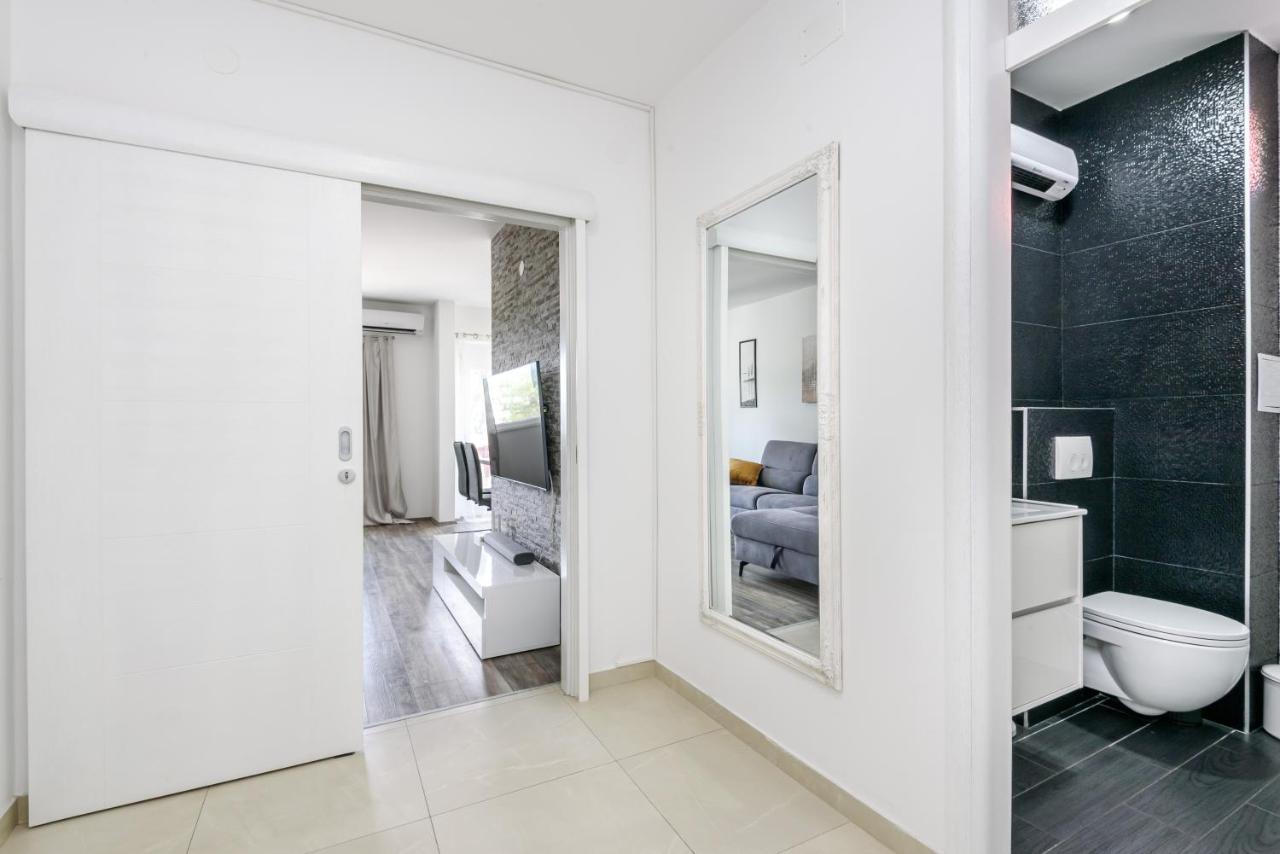 פלוצ'ה Apartment Tina מראה חיצוני תמונה